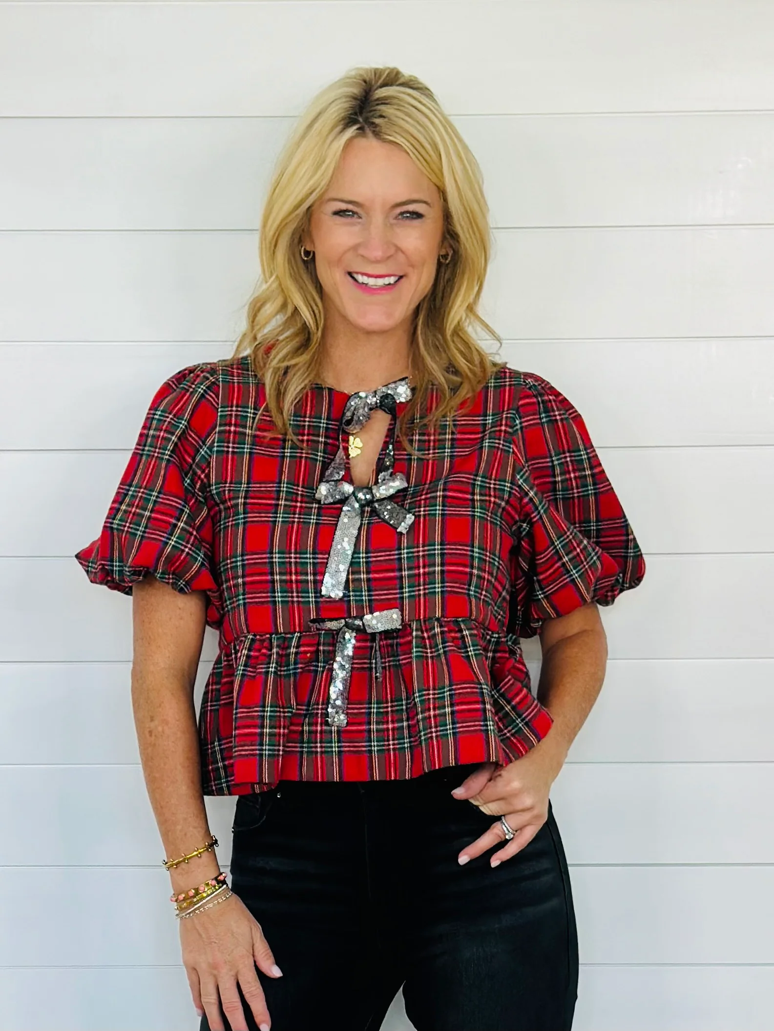 CHRISTMAS GIFT TOP-RED