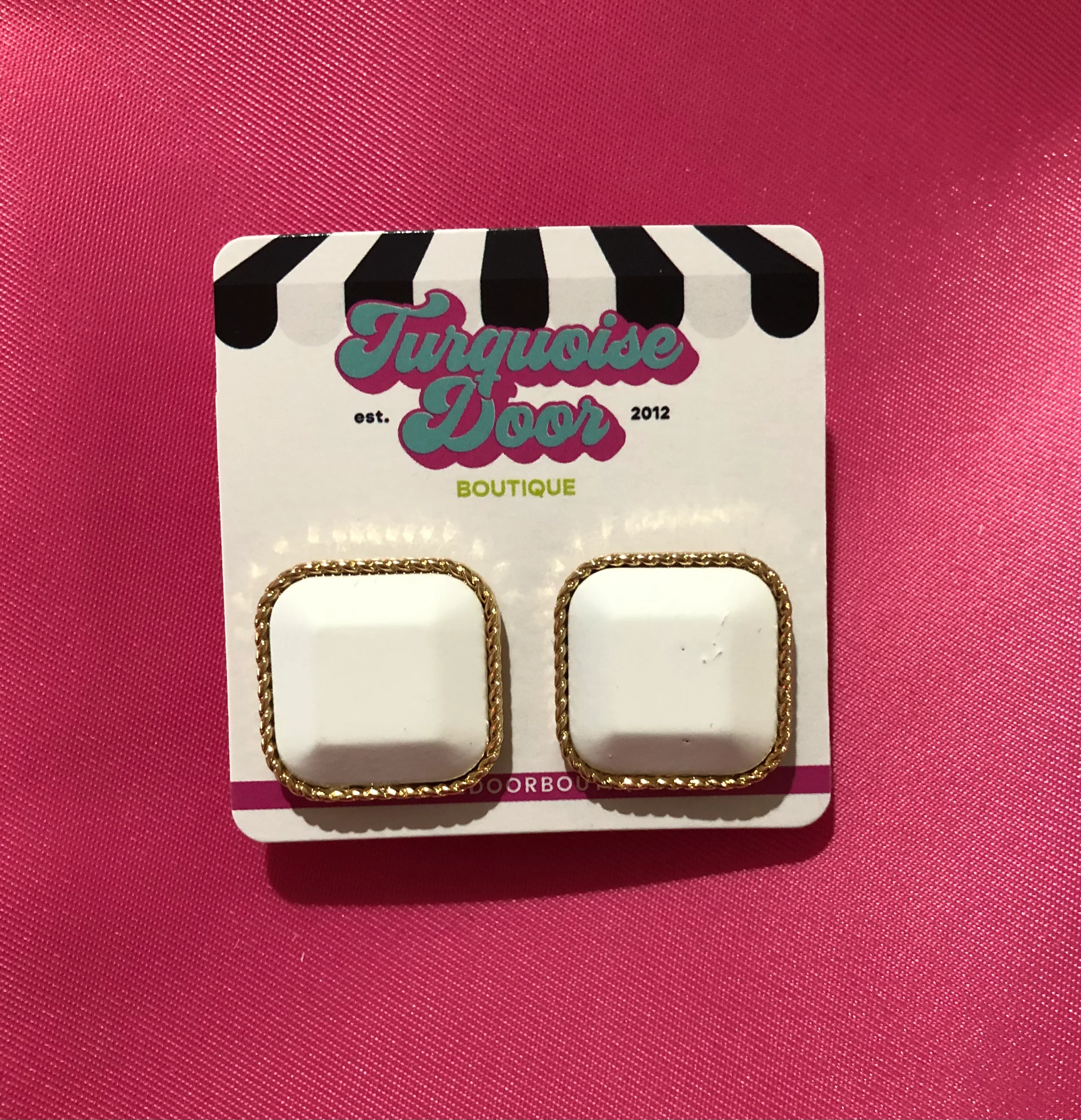 SQUARE MATTE STUDS-WHITE