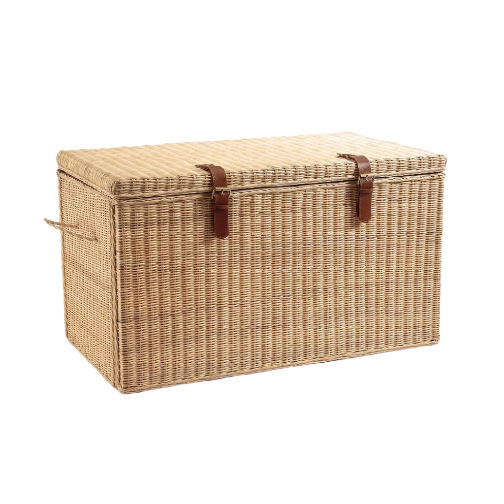 Coffre en rotin tressé avec sangles en cuir — rangement naturel et élégant