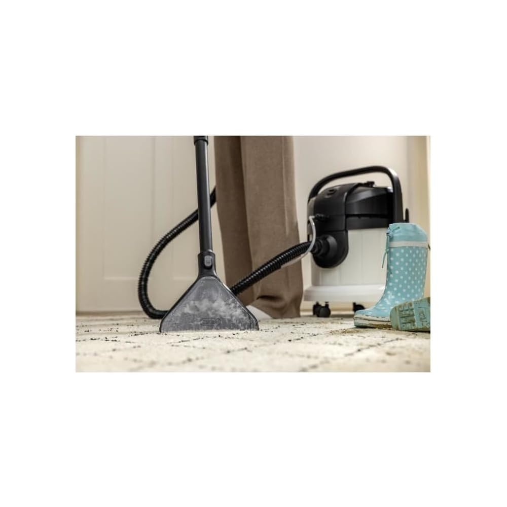 Kärcher Shampouineuse SE 4 Plus, Flexible d'Aspiration, Réservoirs Eau Fraîche/Eau Sale : 4 l, Suceurs de Lavage avec Embouts pour Sol Dur, Moquettes, Fauteuils, Fentes : Cuisine et Maison