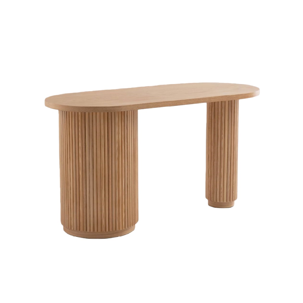Bureau en bois clair avec pieds cylindriques rainurés — Design moderne ovale