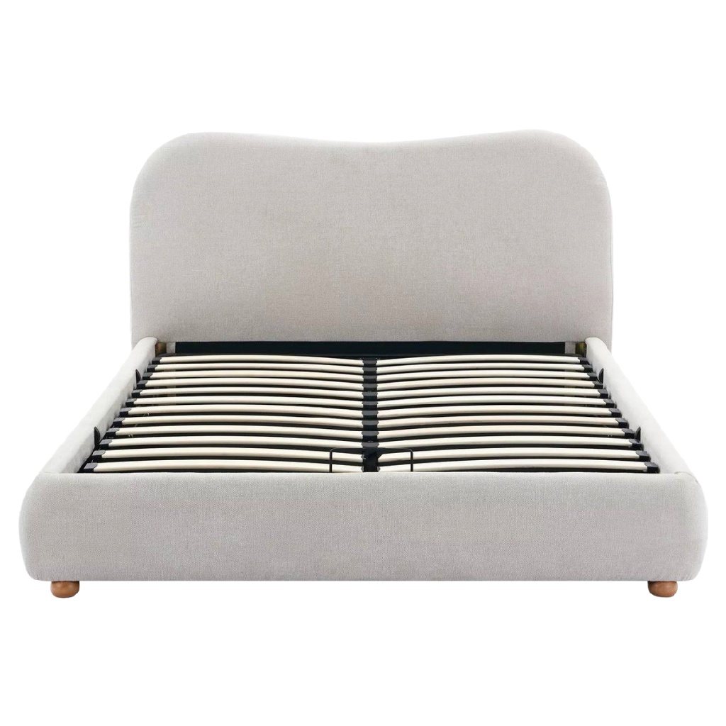 Lit double capitonné en tissu beige — Design courbé moderne — Pieds en bois