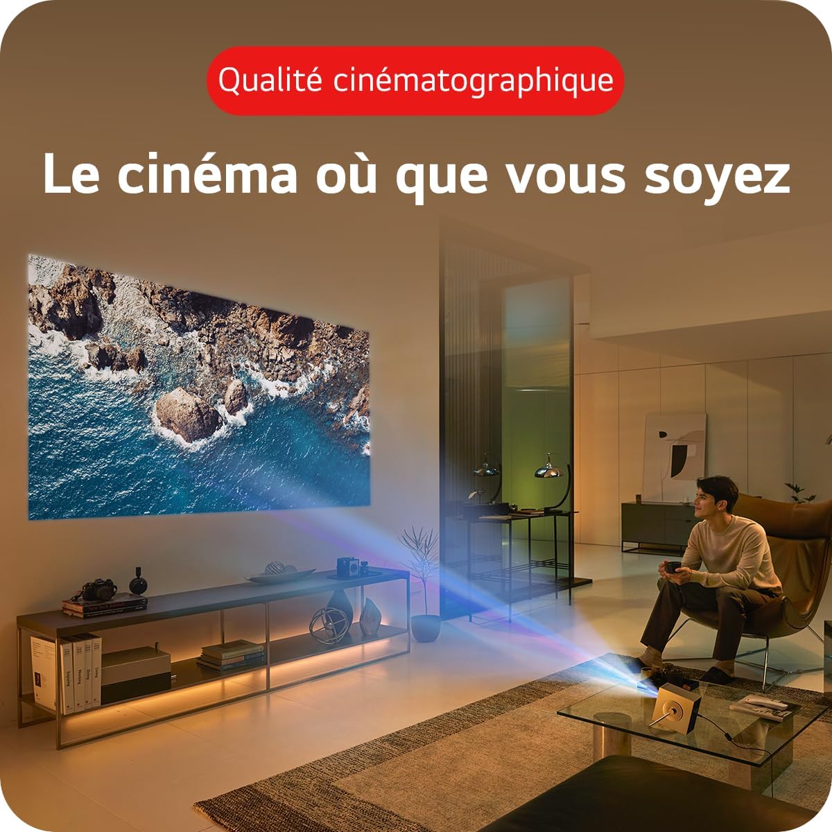 LG CineBeam Portable Vidéoprojecteur HU710PB Design Compact pour Home Cinema, 500 Lumen, 4K UHD, Projection Entre 50