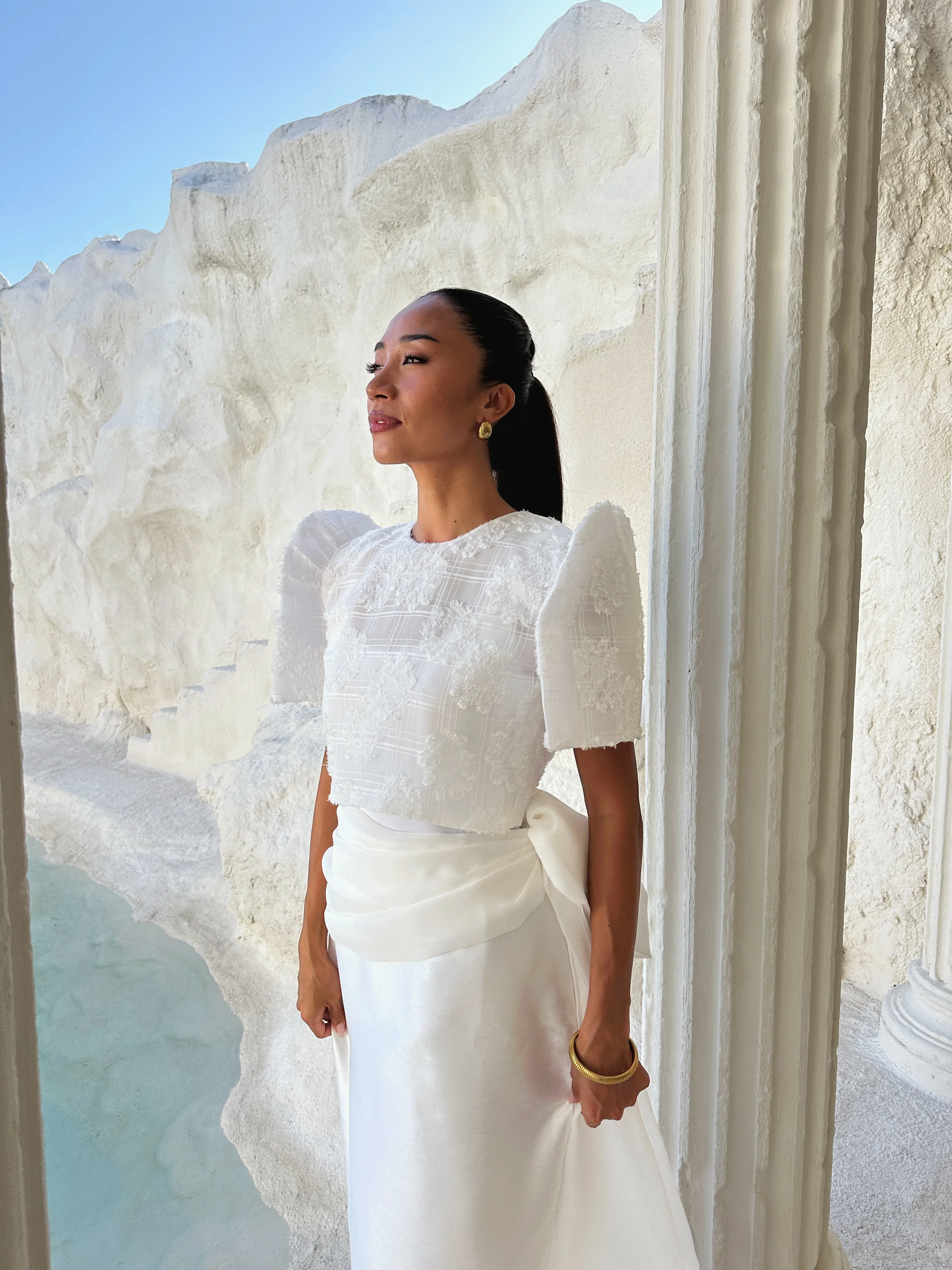Maria top (WHITE EMBOSSED)