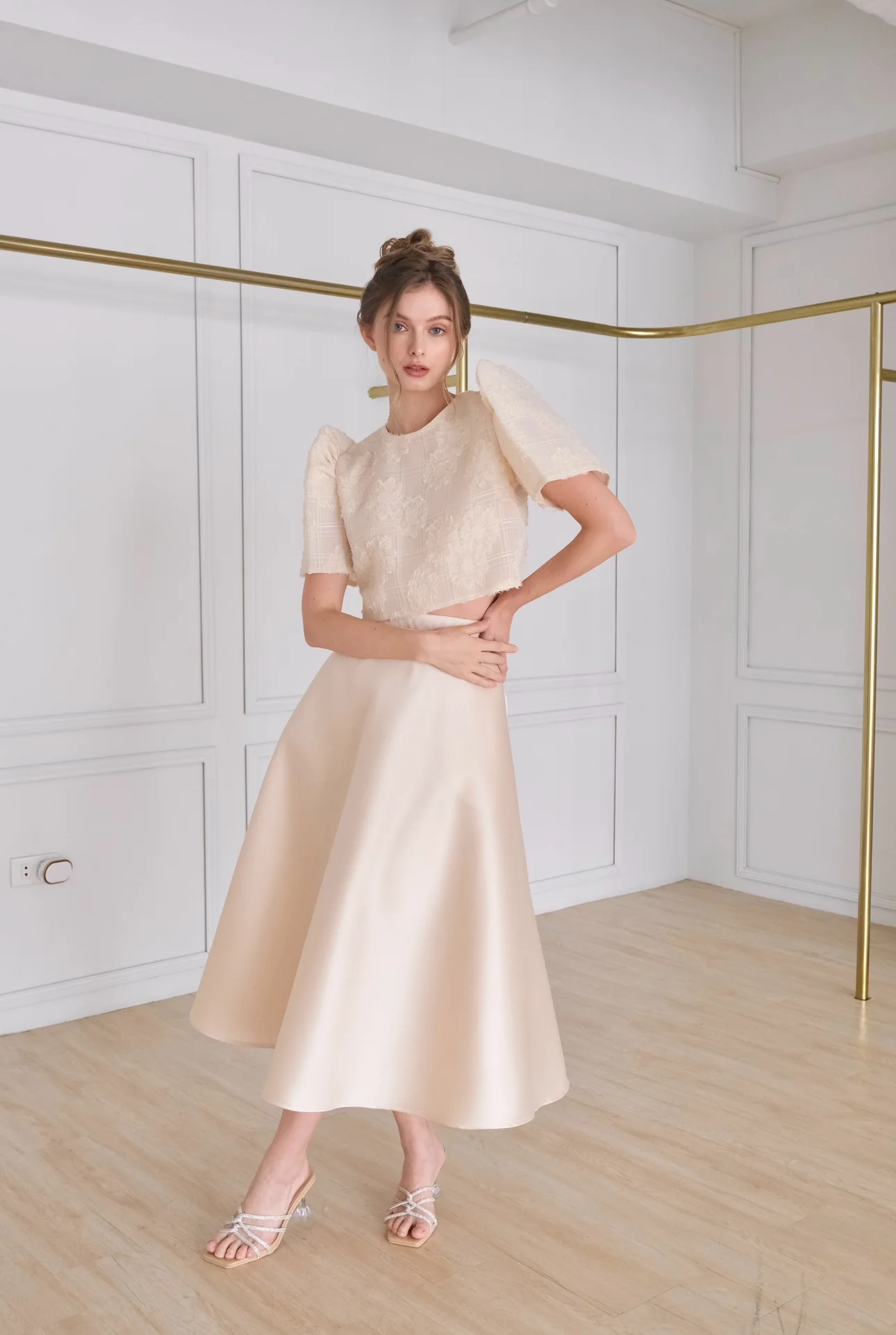 Amihan midi skirt (CHAMPAGNE)