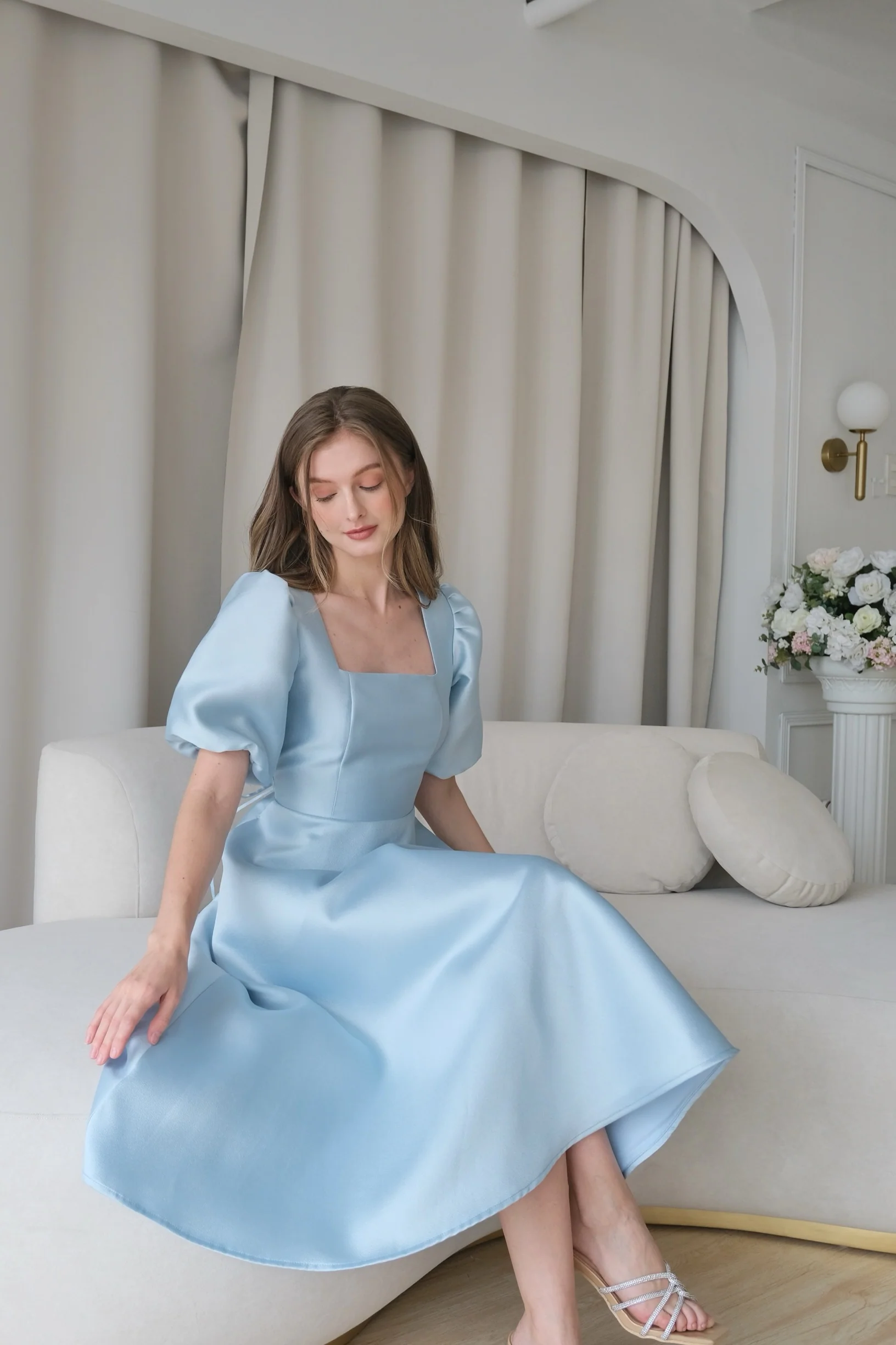 Sandrine midi dress (POWDER BLUE)