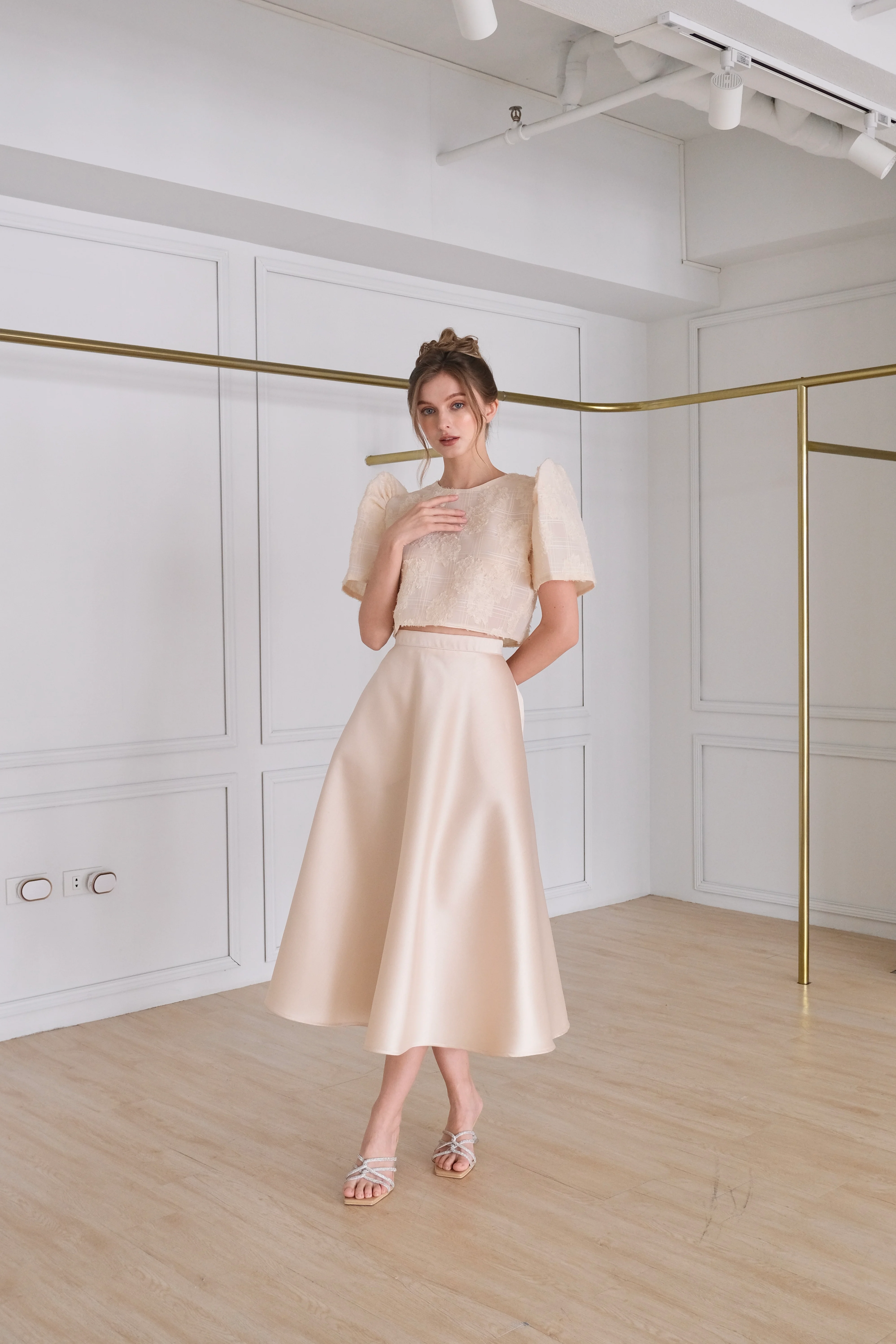 Amihan midi skirt (CHAMPAGNE)