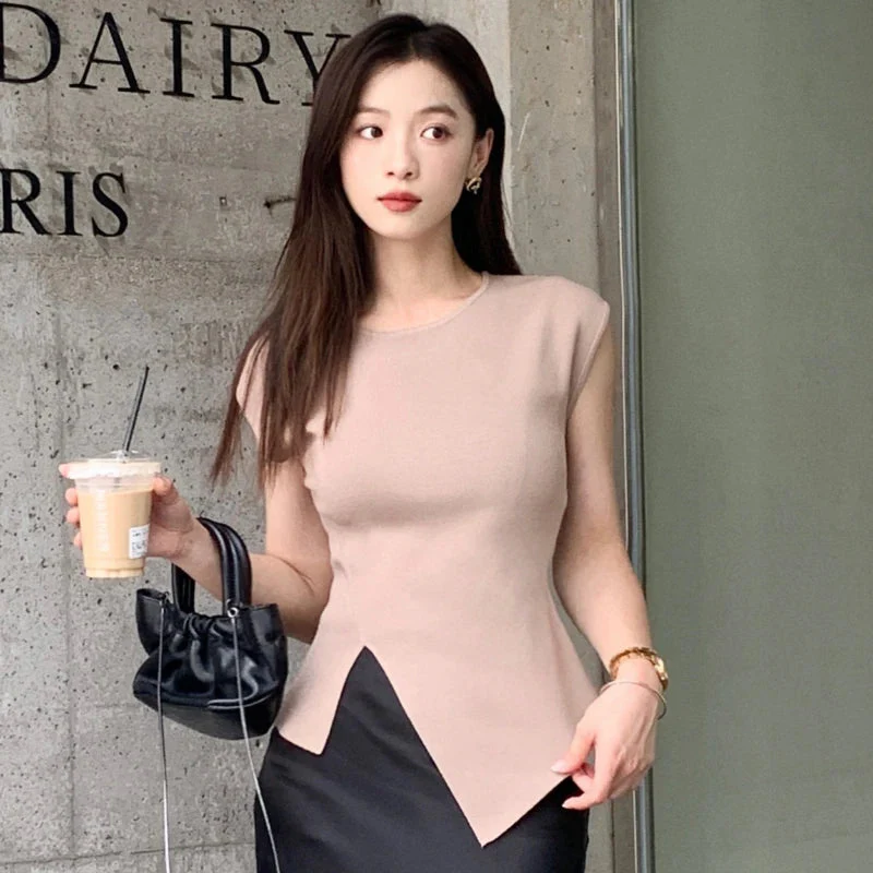 Viscose High Stretch Crew Neck, Slim Fit, Ribbed Women's Top. Asymmetrical Hem, Chic T-Shirt for Office - Casual Knit Blouse