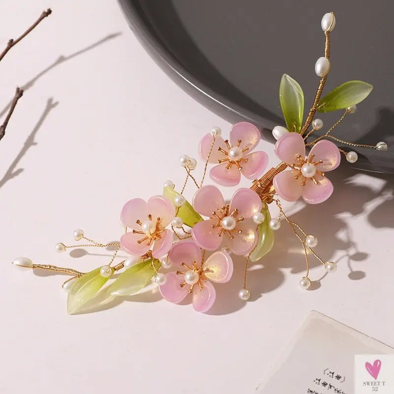Handmade Acrylic Flower Style Hair Clip for Women and Girls - Chic Hair Jewelry