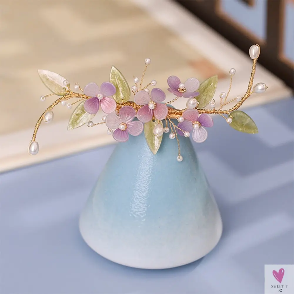 Handmade Acrylic Flower Style Hair Clip for Women and Girls - Chic Hair Jewelry