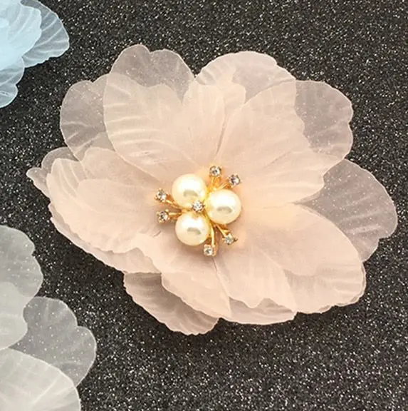 White Flower Combs for Women and Girls - Elegant Fashionable Hair Combs in Lace