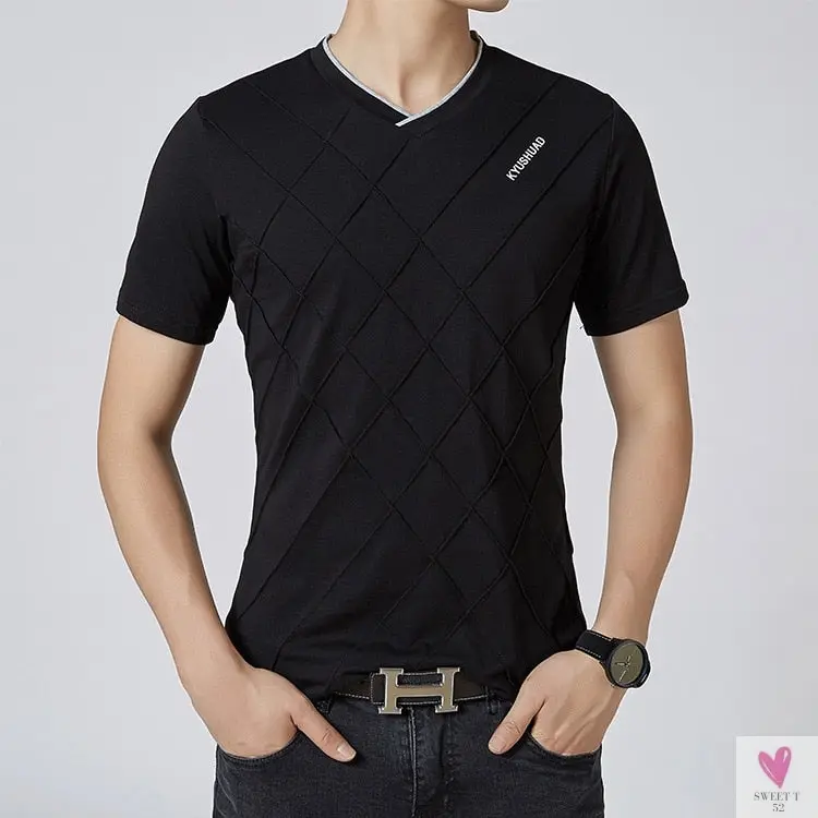 V-Neck Men's Cotton/Spandex Tee in Rhombic Pattern, Plus Sizes