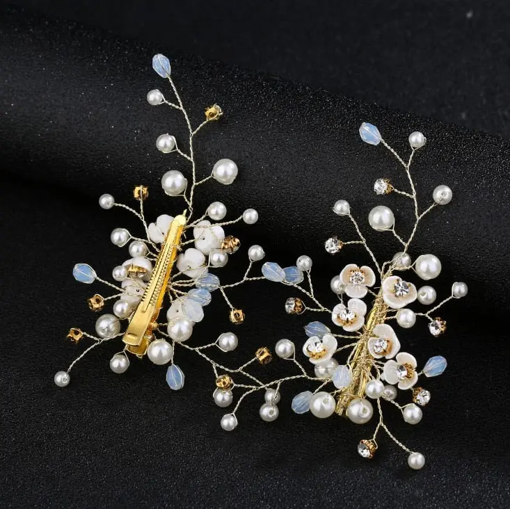 White Flower Combs for Women and Girls - Elegant Fashionable Hair Combs in Lace