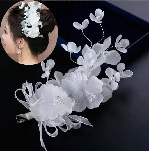 White Flower Combs for Women and Girls - Elegant Fashionable Hair Combs in Lace