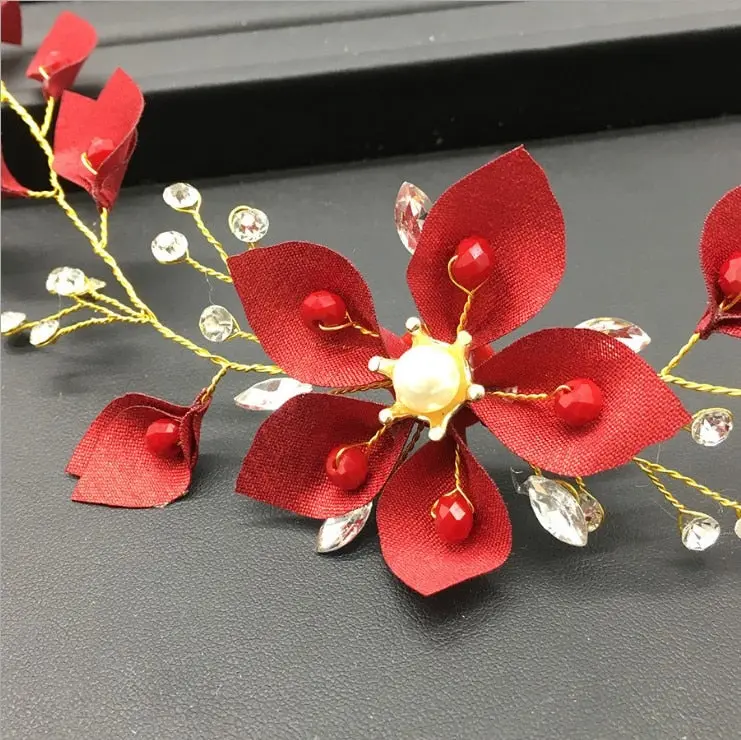 White Flower Combs for Women and Girls - Elegant Fashionable Hair Combs in Lace