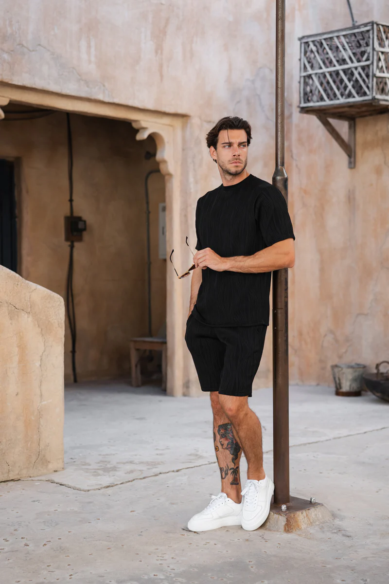 Ripple Texture Slim Fit T-Shirt - Black