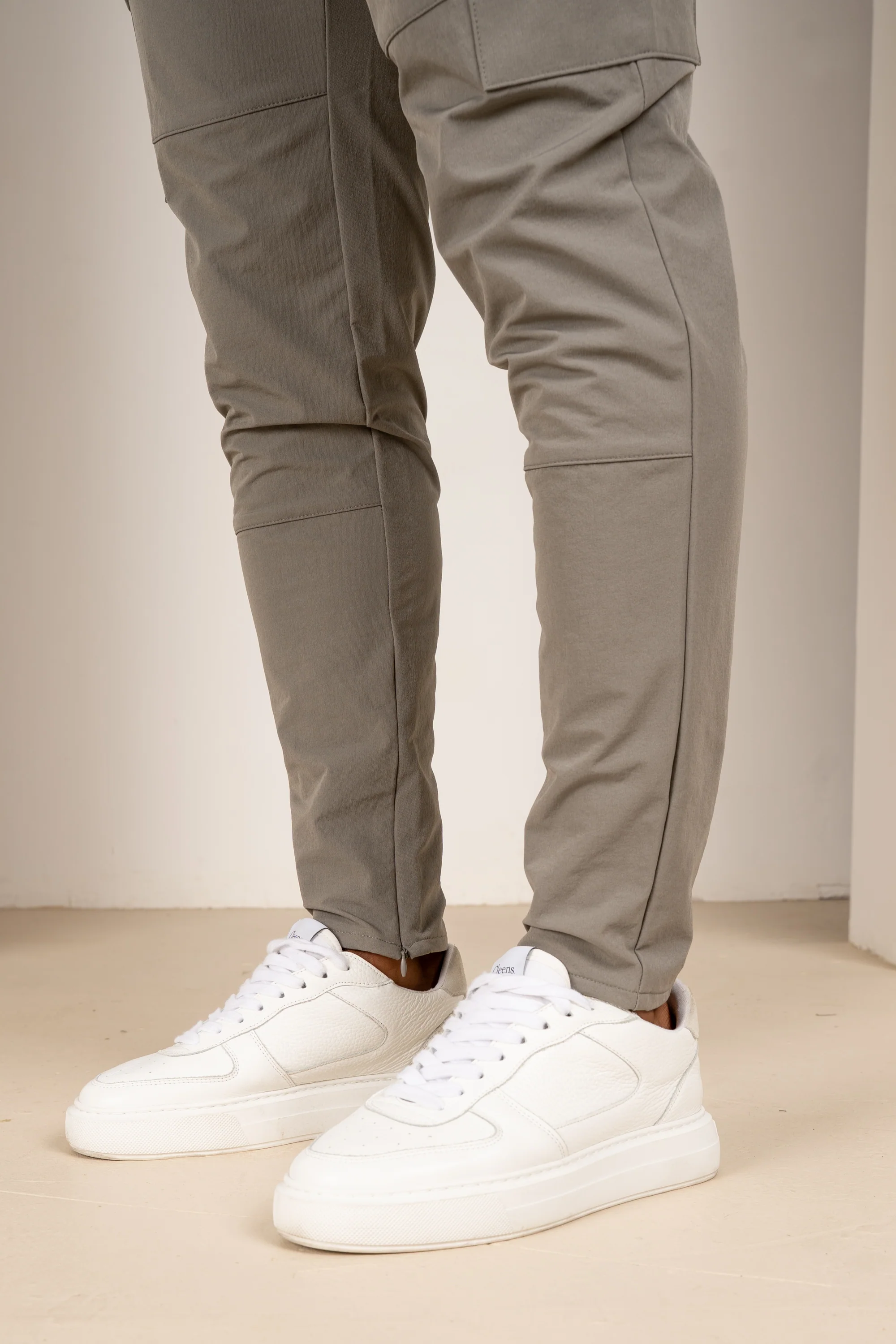 Premium Detail Cargo Pants V2 - Taupe