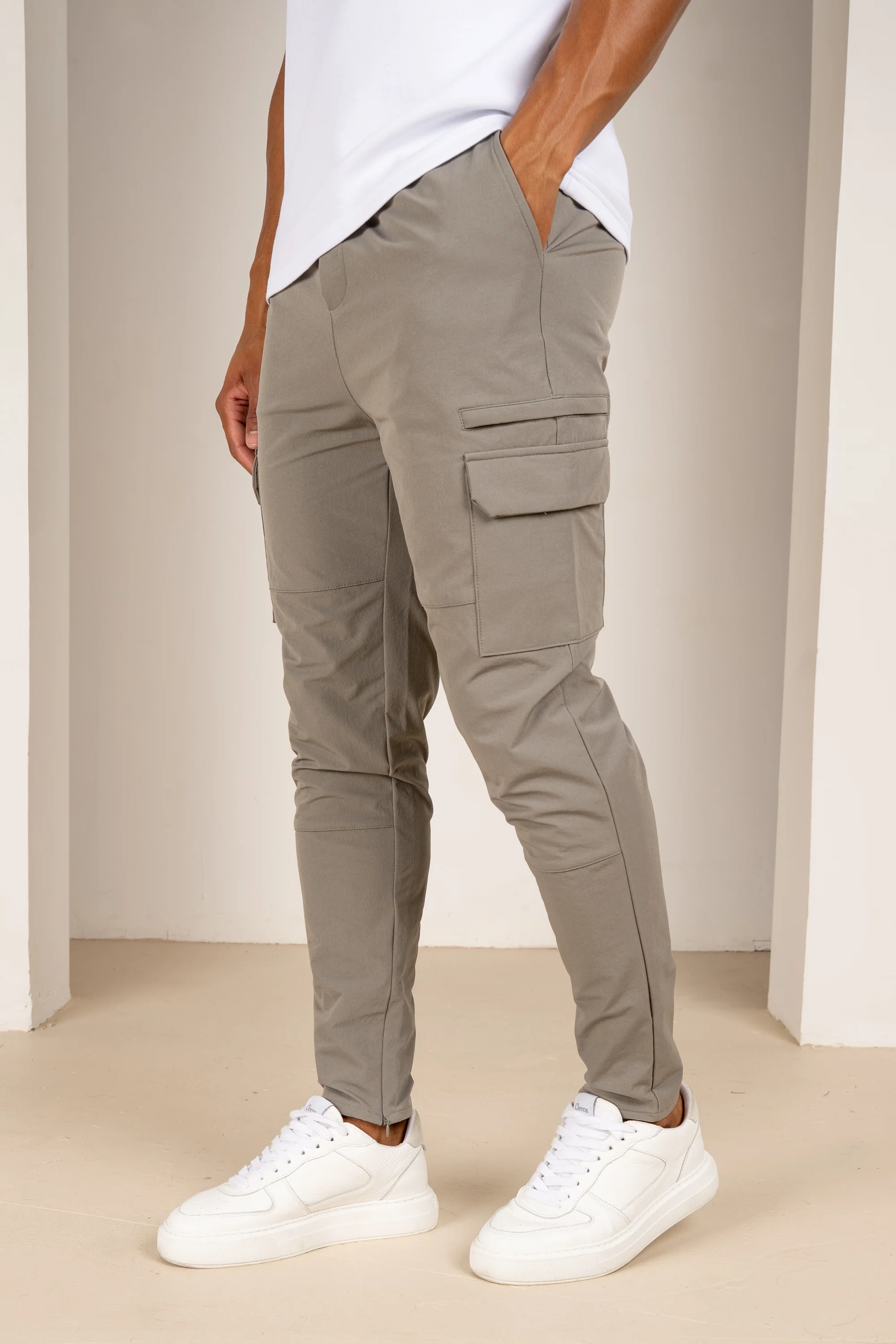Premium Detail Cargo Pants V2 - Taupe
