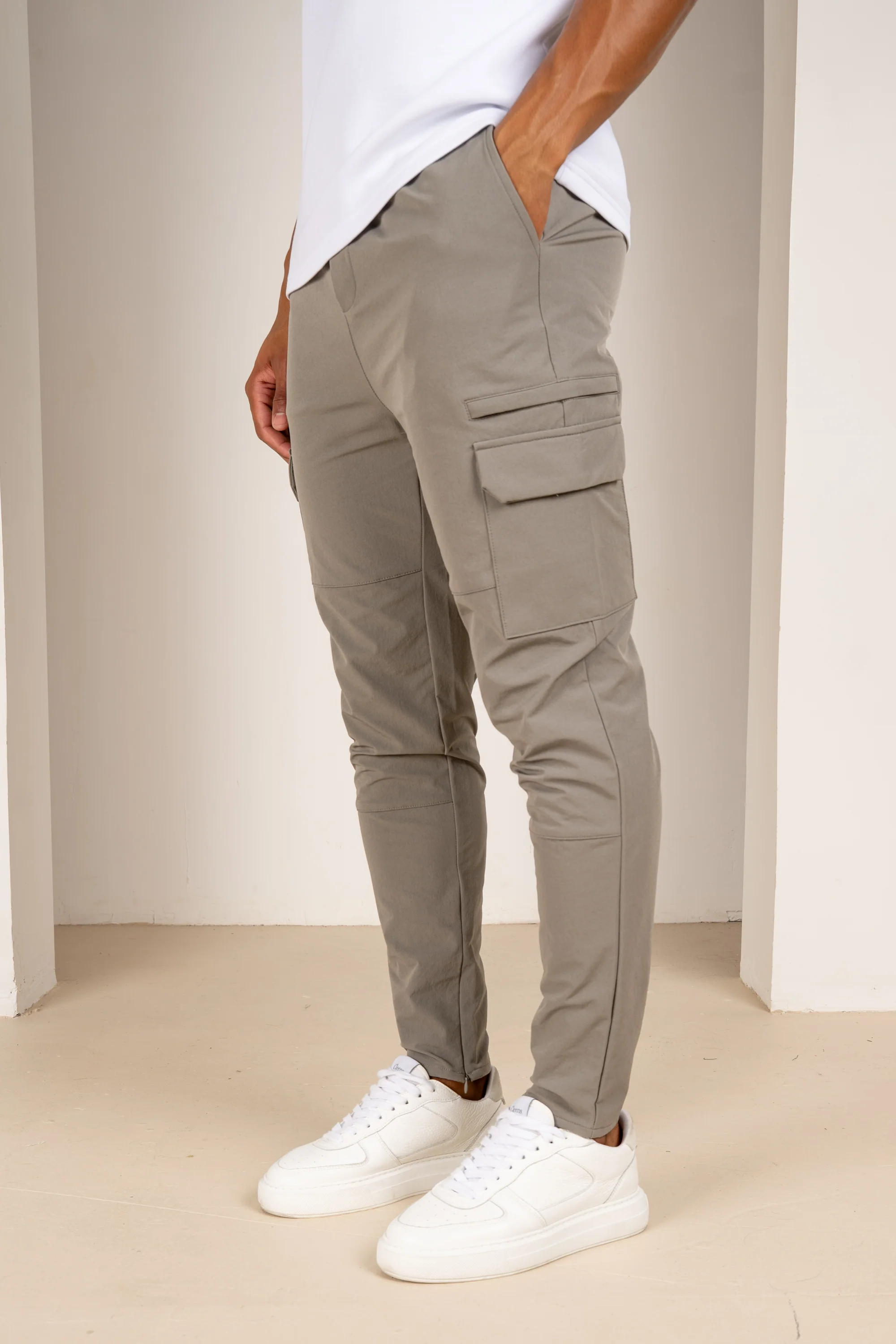 Premium Detail Cargo Pants V2 - Taupe