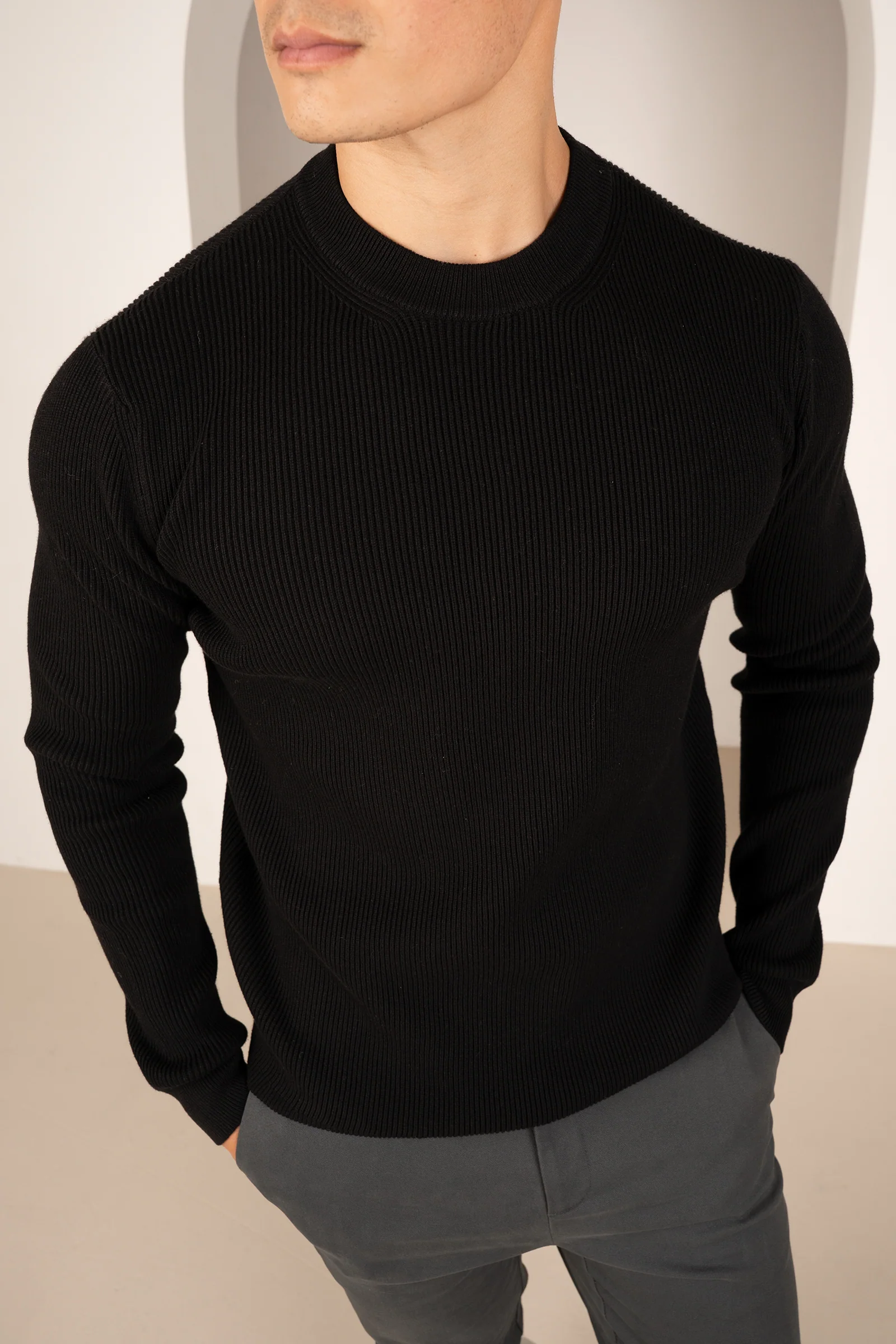 Ribbed Knit Slim Fit Jumper - Black