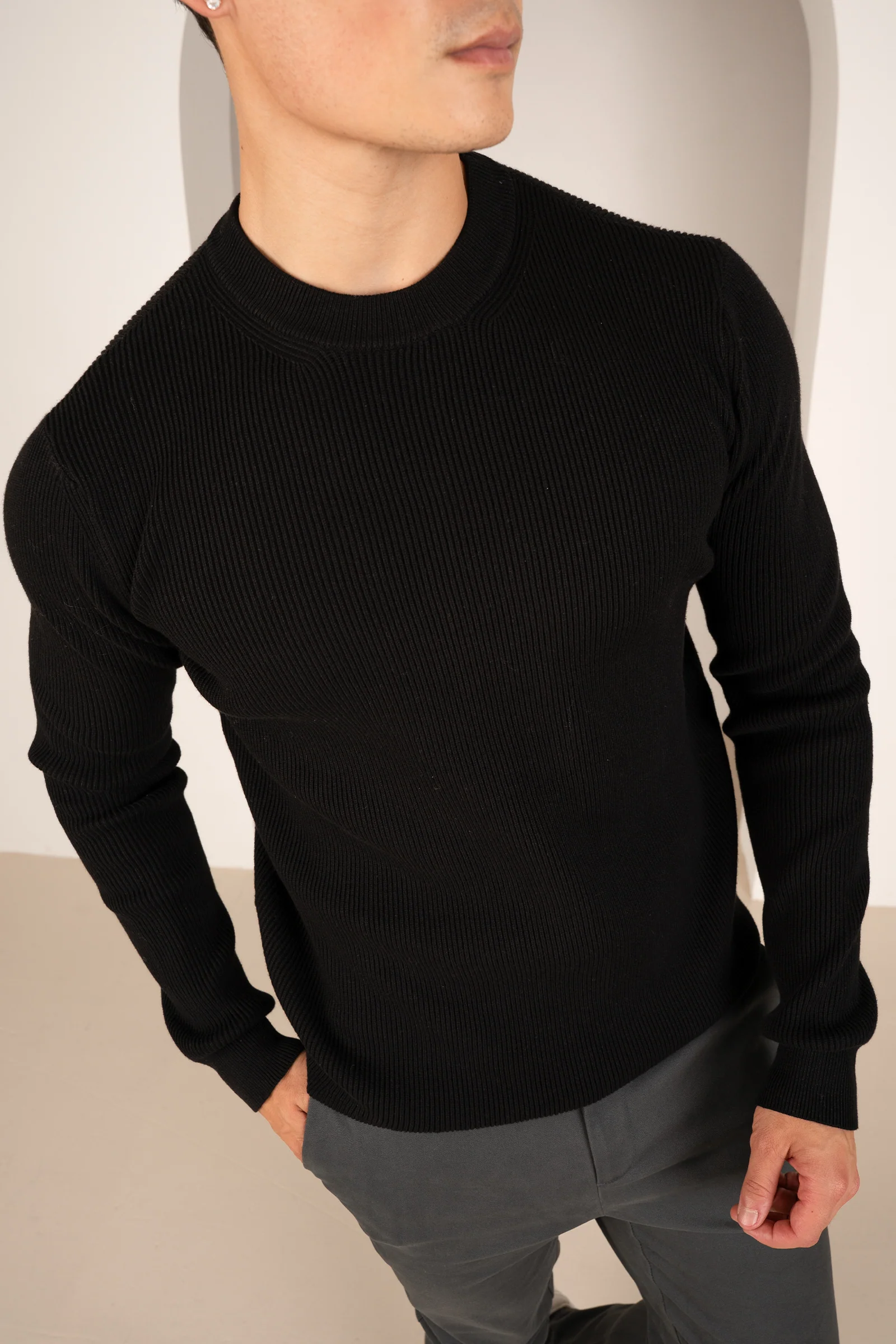 Ribbed Knit Slim Fit Jumper - Black