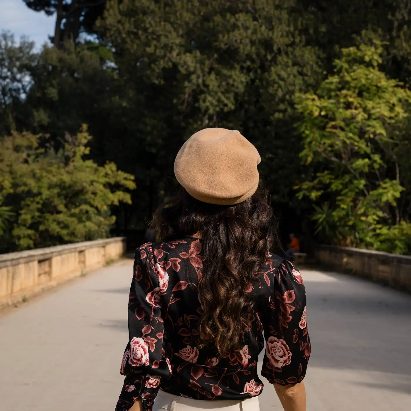 Basco Parigino in Lana Vergine con Risvolto Arricciato