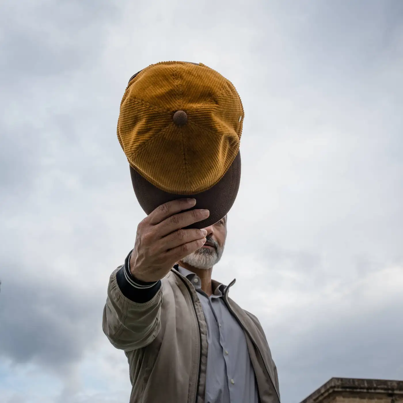 Berretto in Velluto con Visiera Rigida in Ecopelle