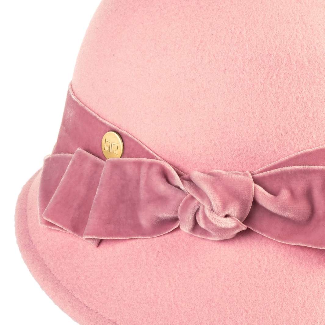 Cappello a Cloche in Feltro di Lana Merinos con Nastro di Velluto