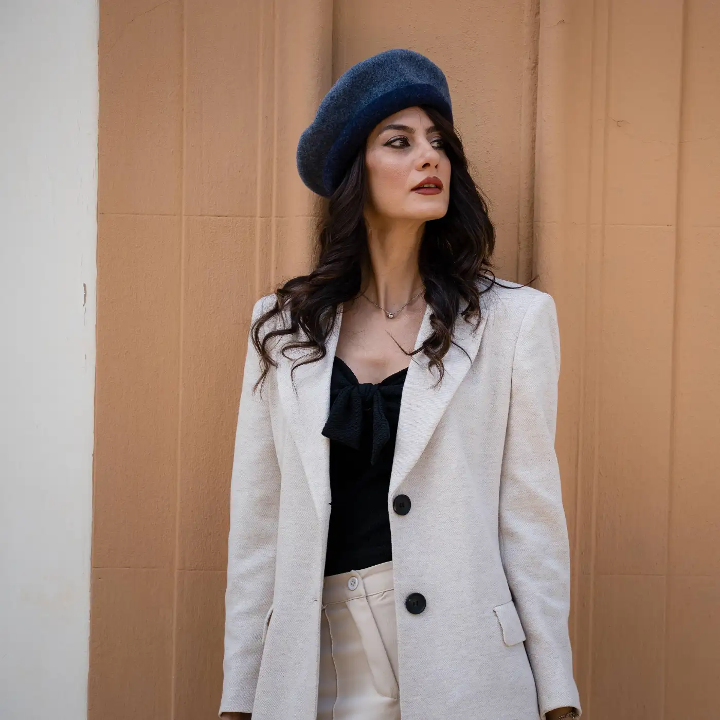 Basco Parigino in Lana Vergine con Risvolto Arricciato