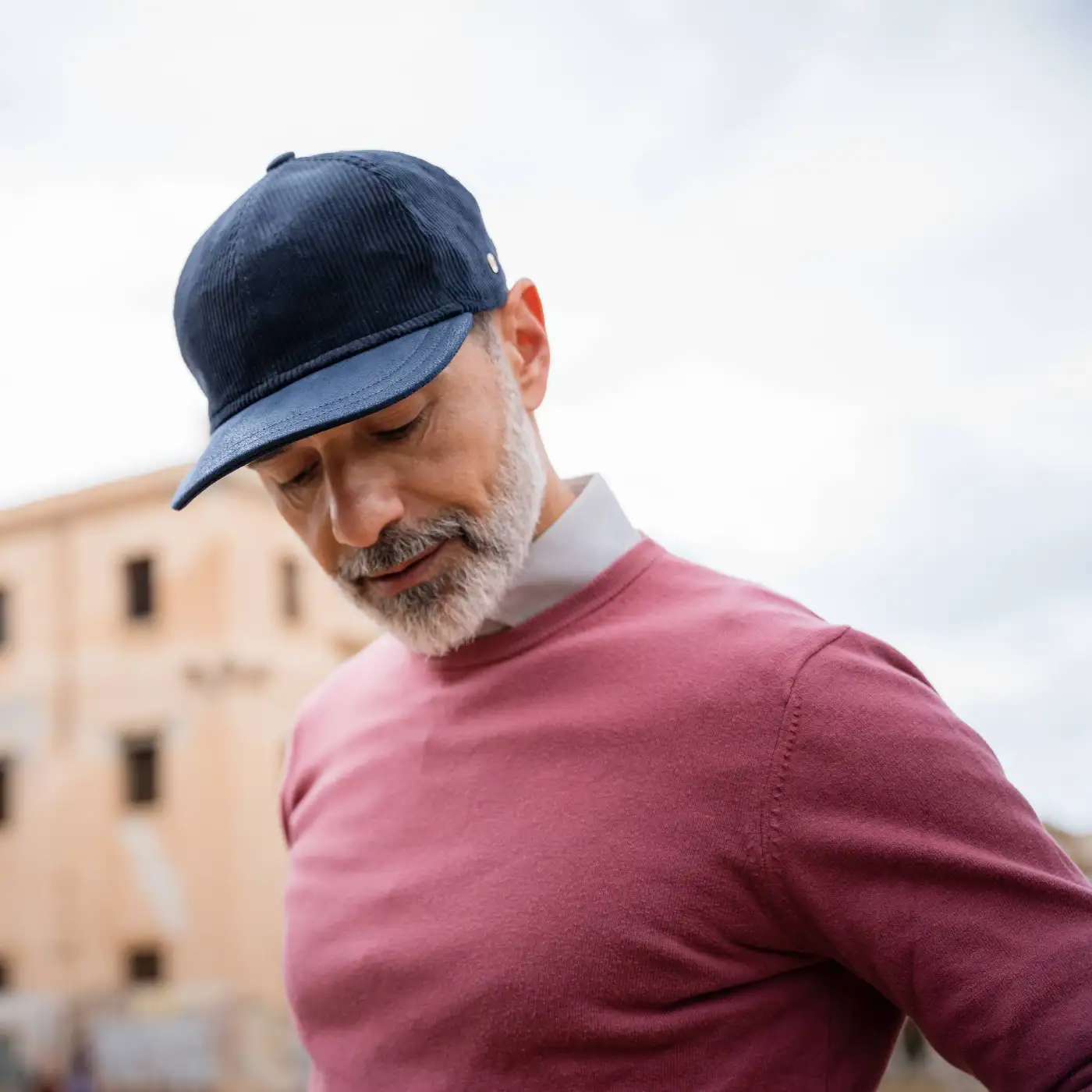 Berretto in Velluto con Visiera Rigida in Ecopelle