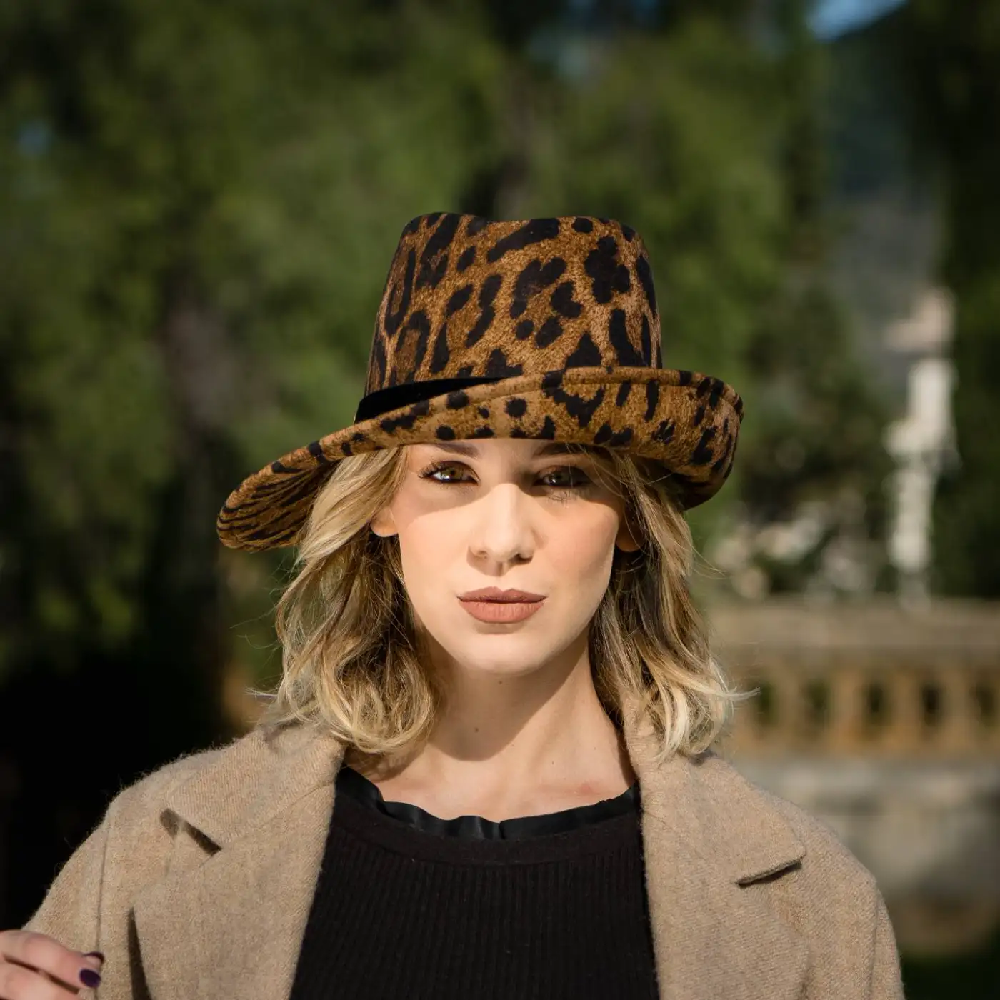 Cappello a Cloche Asimmetrica Animalier in Feltro di Lana Merinos