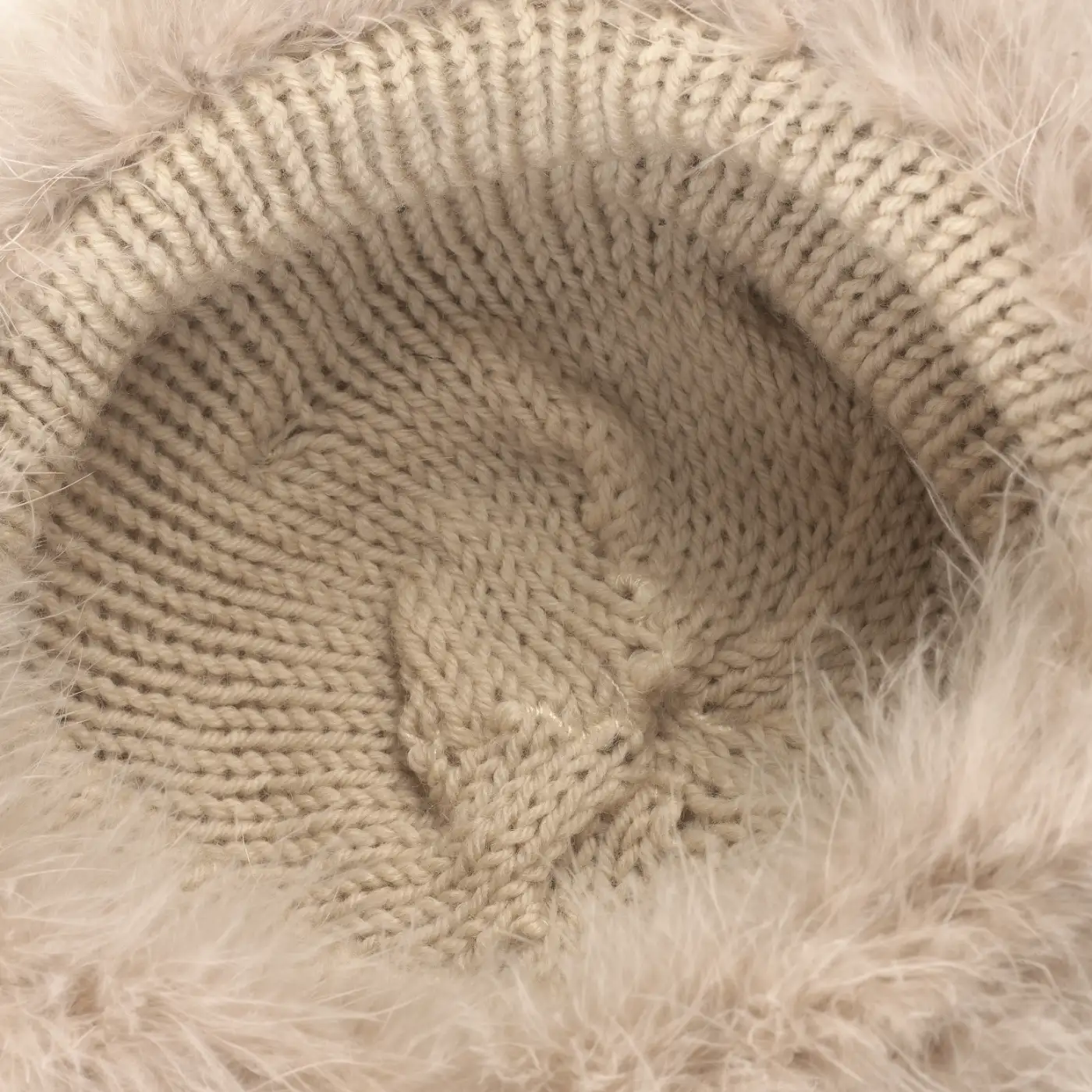 Colbacco in Piumaggio Naturale di Gallopavo Meleagris