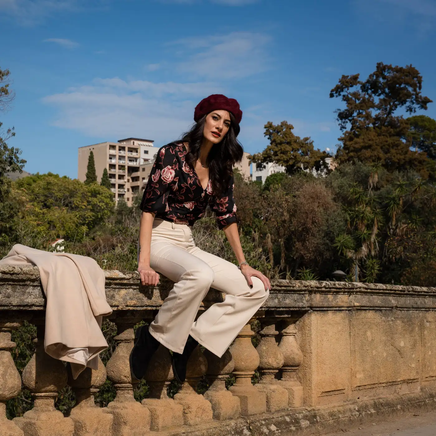 Basco Parigino in Angora e Lapin con Ricamo Floreale