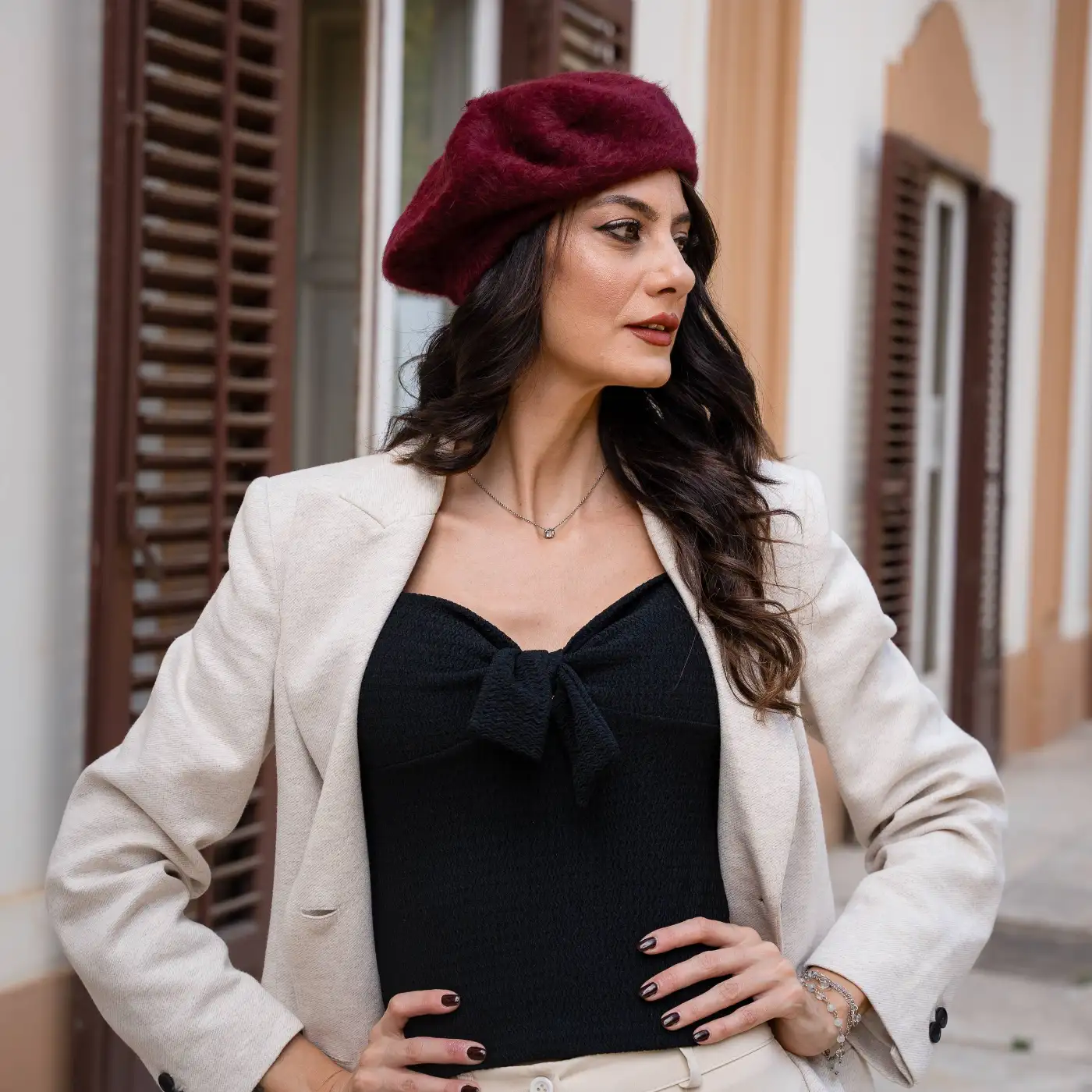 Basco Parigino in Angora e Lapin con Ricamo Floreale