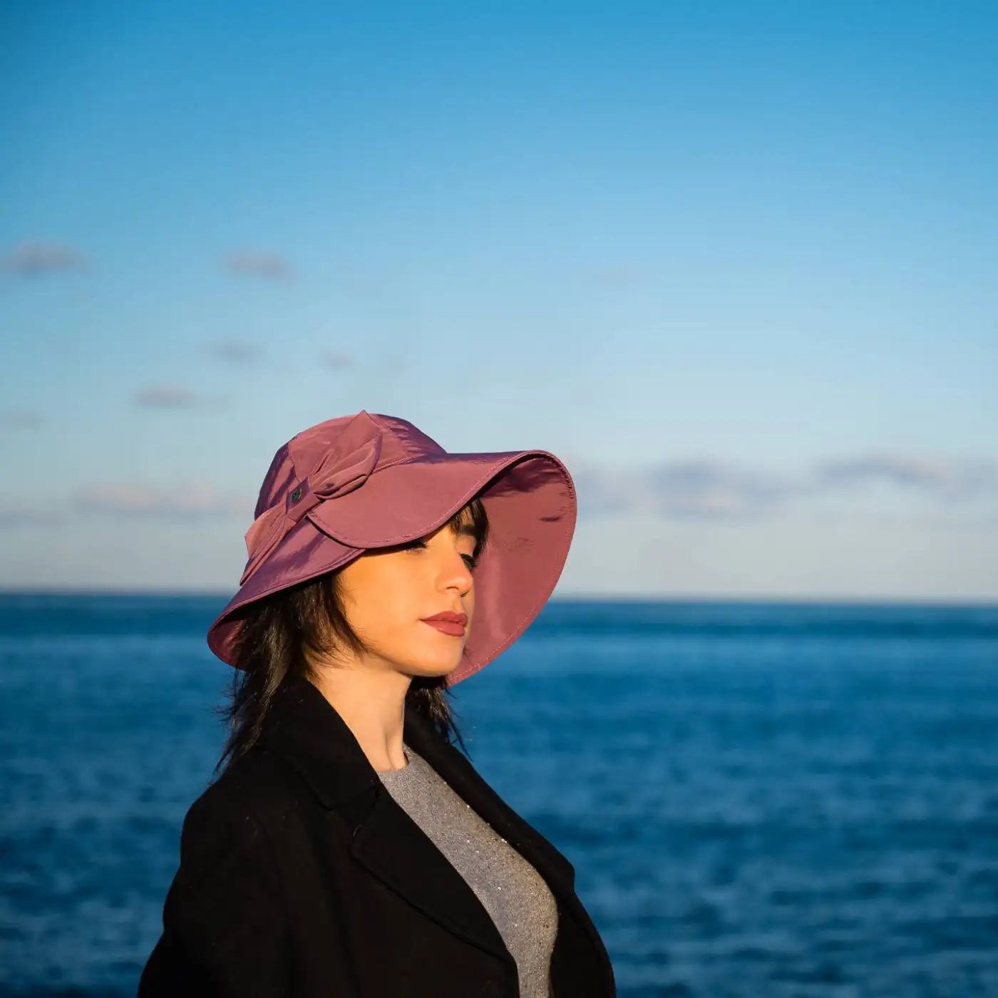 Bucket Impermeabile Foderato in Pile con Fiocco