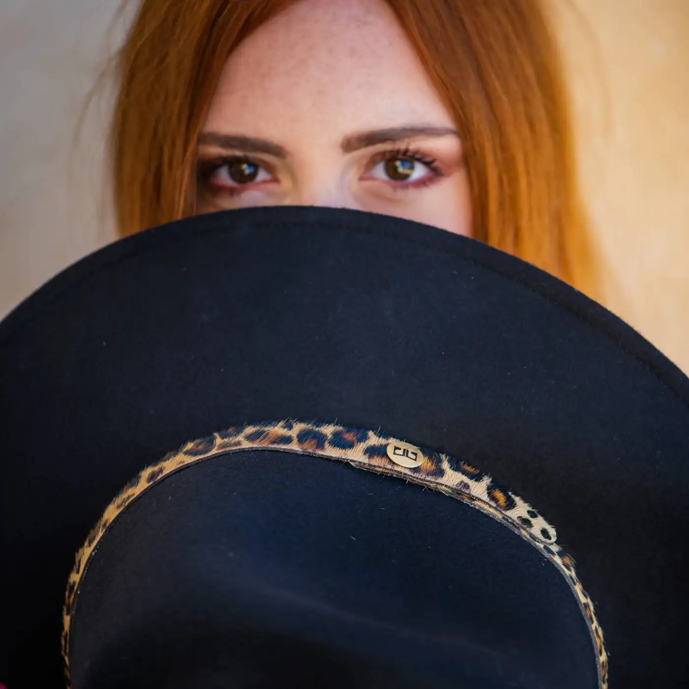 Cappello a Tesa Media Corona Twisted in Feltro di Lana Merinos