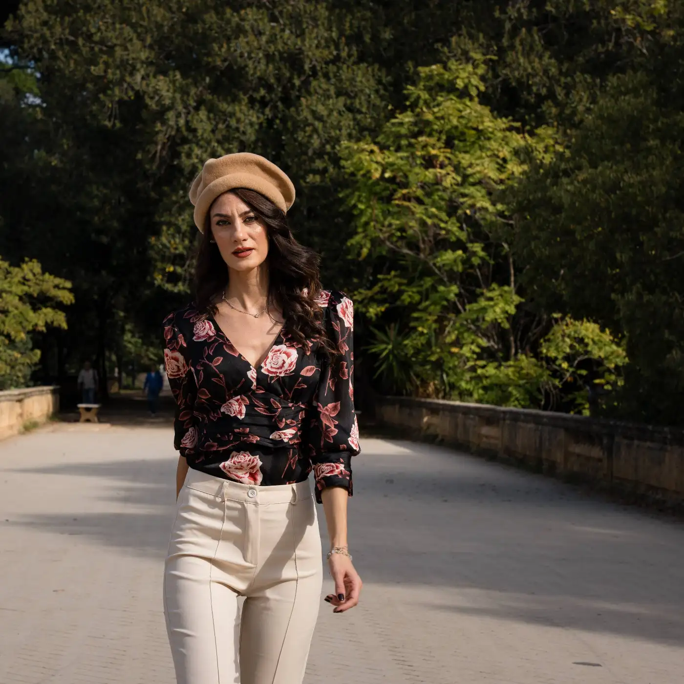 Basco Parigino in Lana Vergine con Risvolto Arricciato