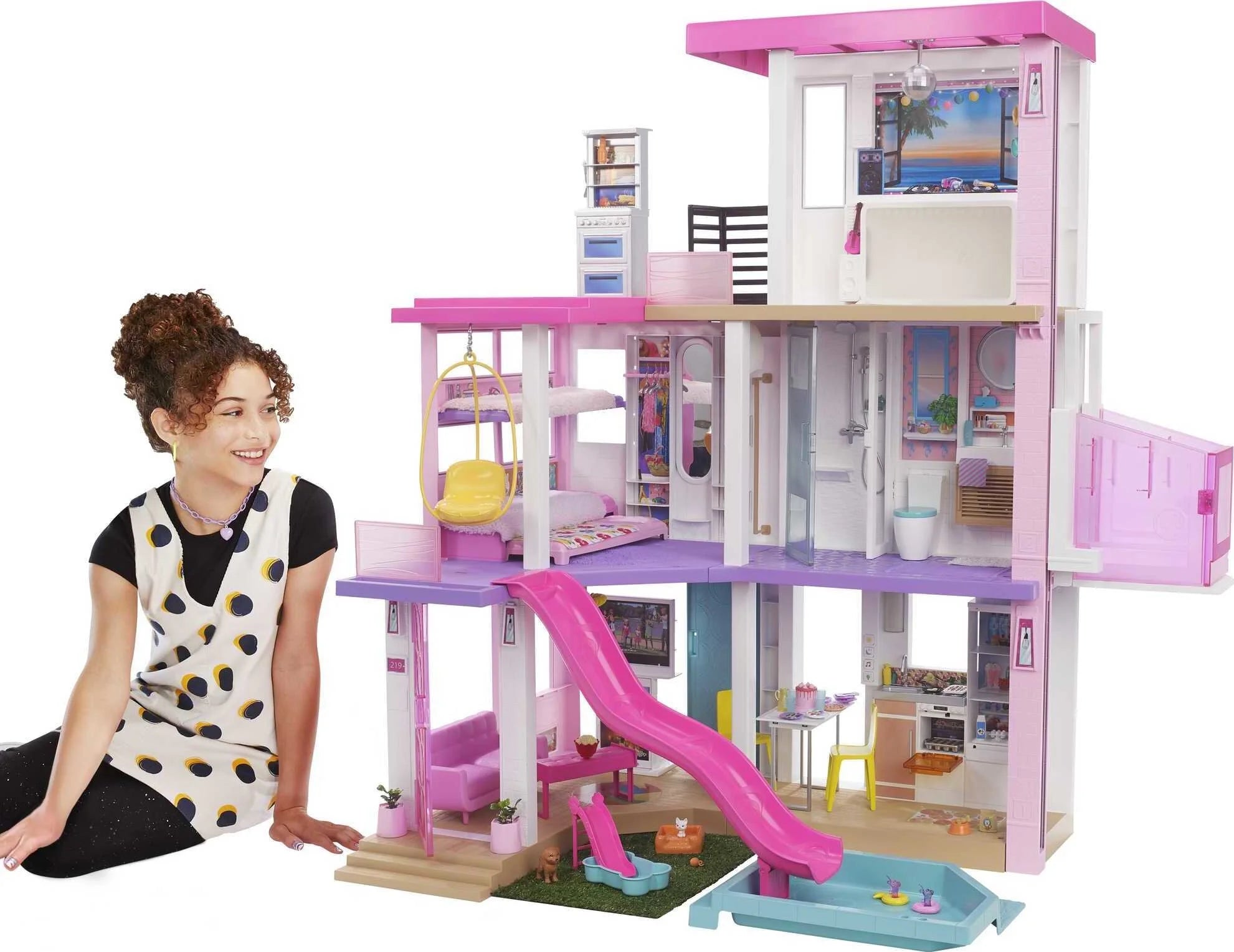 2025 Barbie DreamHouse Playset con 10 aree di gioco, oltre 75 mobili e accessori, luci e suoni