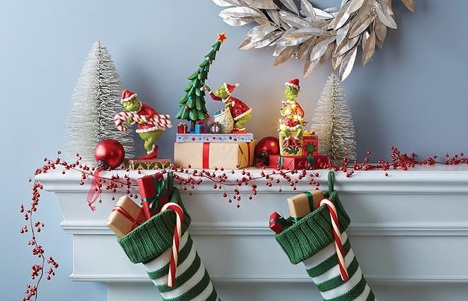 Enesco Jim Shore Dr. Seuss The Grinch seduto sui regali illuminati statuetta, 19 cm, multicolore, rosso