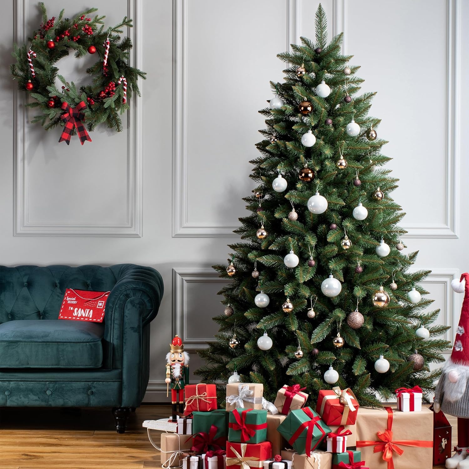 Albero di Natale artificiale FairyTrees 220cm Abete Rosso/Peccio naturale con supporto in legno | Abete di Natale artificiale con tronco verde | Facile da Montare | Prodotto in EU