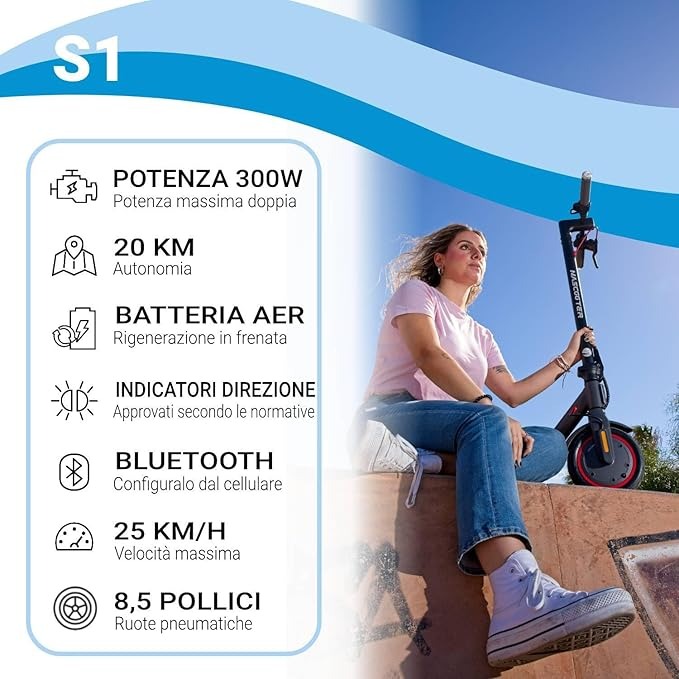 MASCOOTER Monopattino Elettrico Adulto (300W) - Autonomia 20km - Indicatori di Direzione e Rigenerazione Batteria in Frenata - Ruote da 8.5
