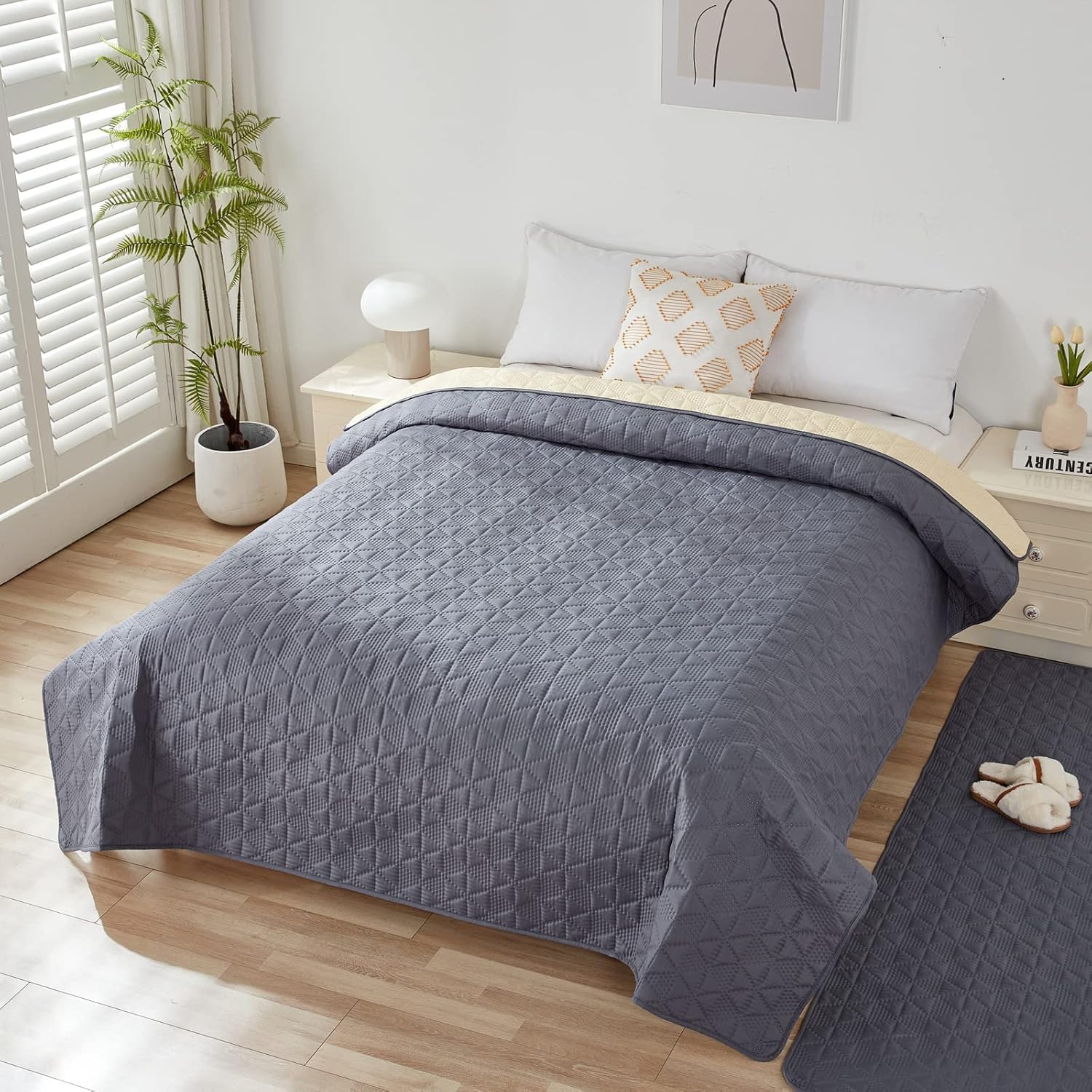 Taiyang Copridivano per Cani impermeabile, Coperta impermeabile per cani, protezione per mobili per bambini, bambini, cane, gatto, Con fondo in gomma antiscivolo (Grigio, 132-208 cm)