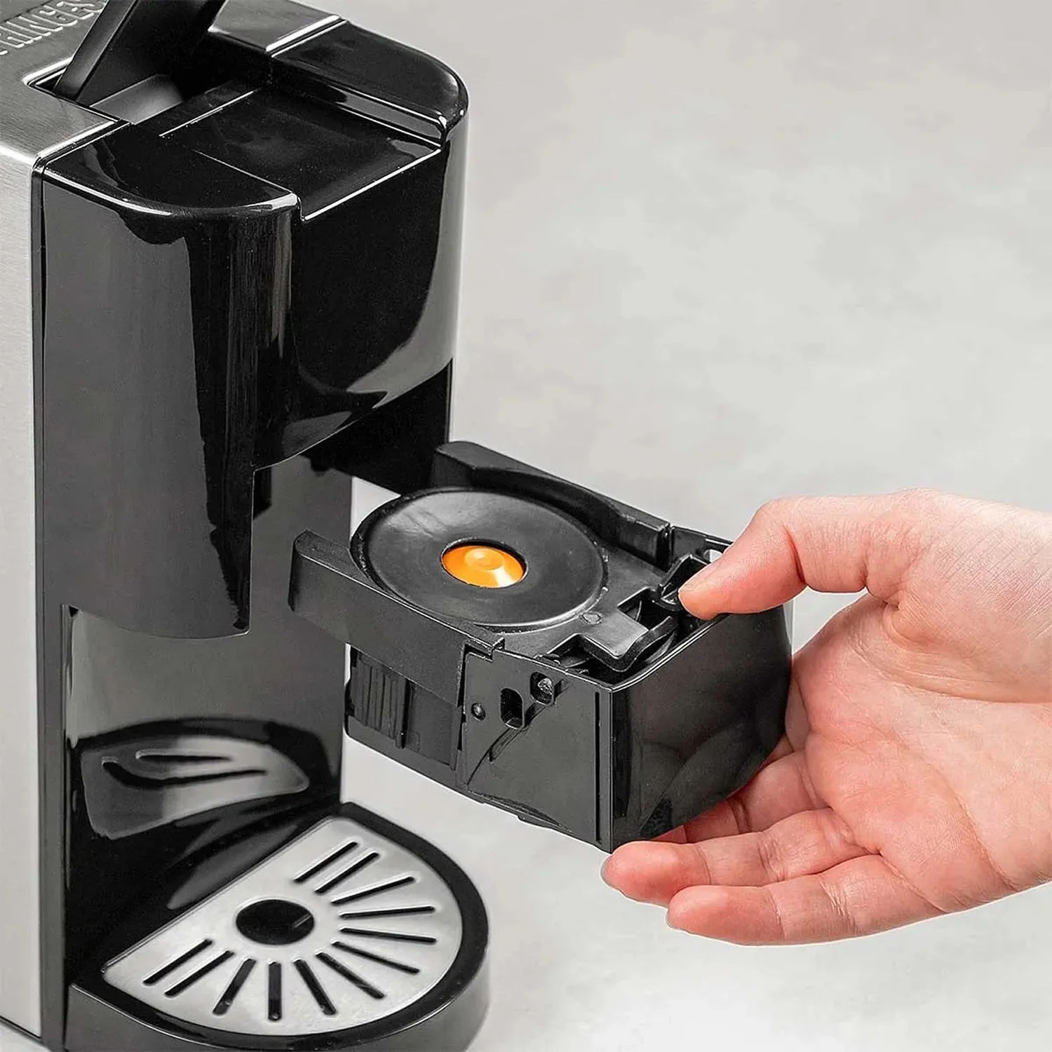 Macchina Da Caffè 5 In 1 Multicapsule Con Serbatoio 180ml 1450w