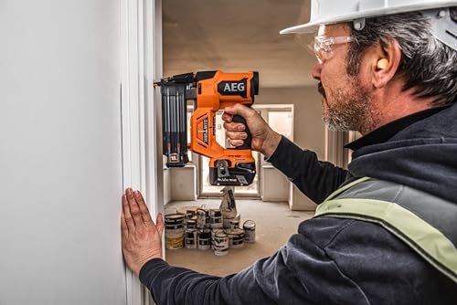 AEG   Chiodatrice di finitura senza fili Brushless [PRO18V] 18 Ga   Modalità raffica o sequenziale   2,4 Kg   Lunghezza chiodi da 16 a 55 mm   Consegnato in confezione (senza batteria)   B18BN18 0 : Amazon.it: Fai da te