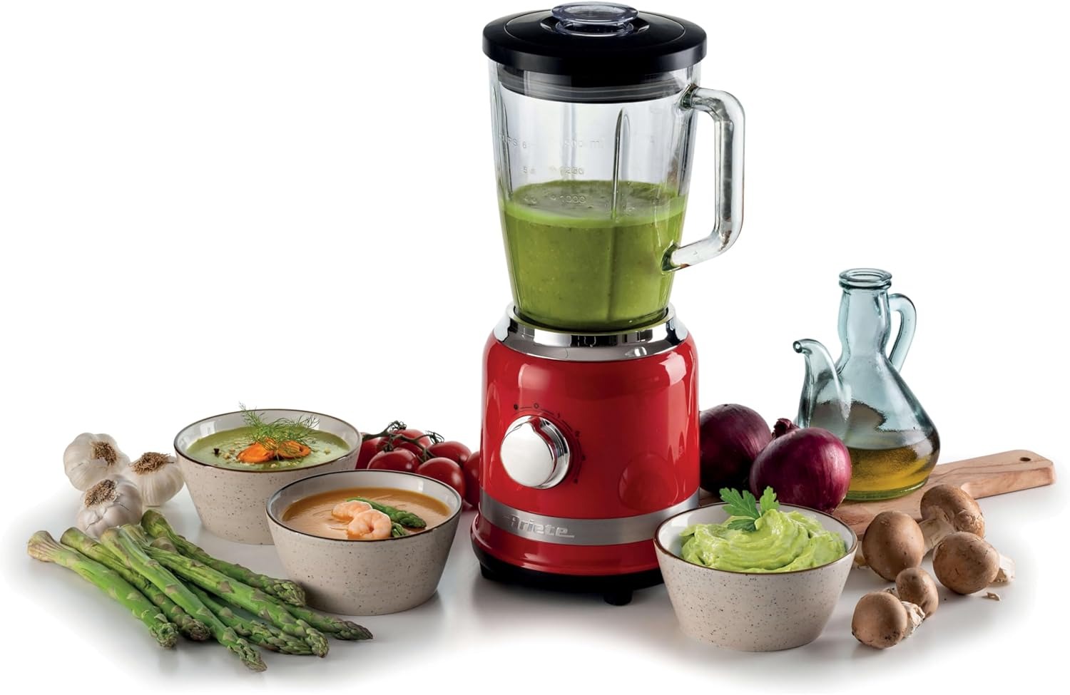 Informazioni su questo articolo Frullatore compatto con 350 W di potenza, adatto per preparare succhi e frullati. Progettato con una lama a 4 fogli con rivestimento in titanio nero che permette di mantenere l'acciaio affilato per più tempo. I bicchie