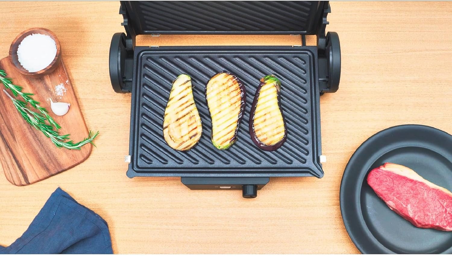 Bosch Elettrodomestici TCG4104 - Bistecchiera Griglia a Contatto, 5 Livelli di temperatura, 2000W, Alluminio, Rosso