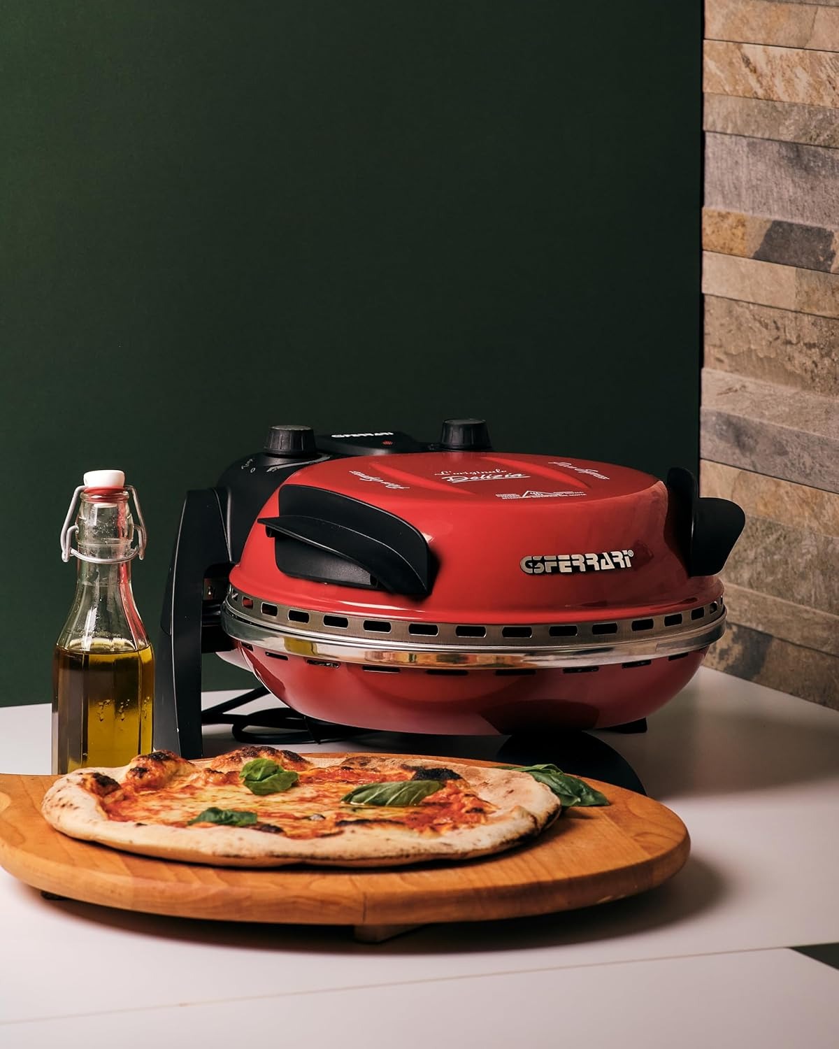 G3 Ferrari G10006 Pizza Express Delizia, Forno Pizza, 1200 W, Termostato regolabile 400°C, Pizza fragrante in 5 minuti, Doppia resistenza riscaldante, Ricettario e Palette inclusi, Rosso