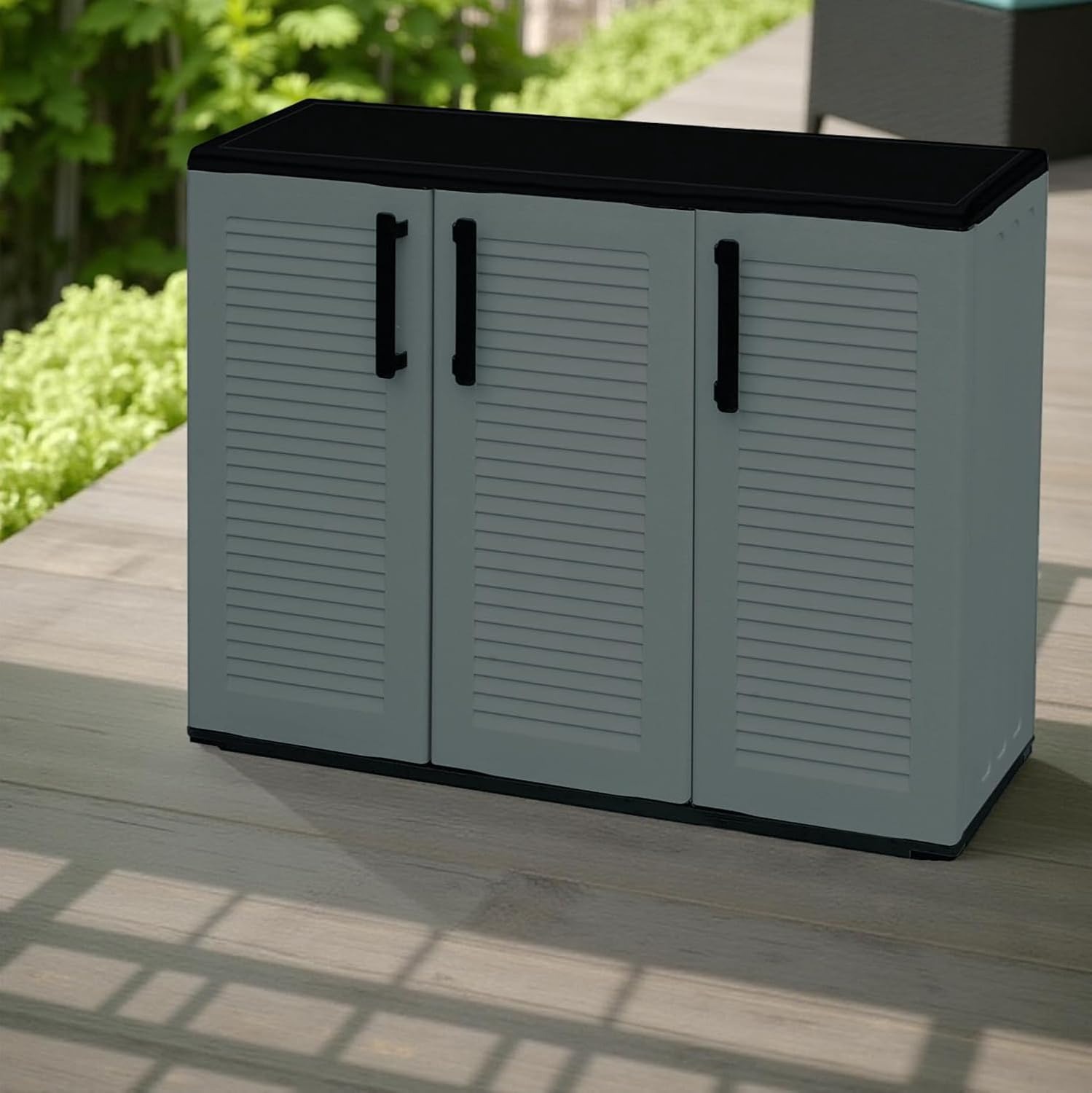 BuyStar Armadio Basso 3 Ante da Esterno 102x37x84h cm Ripiani Regolabili - Antiusura, Idrorepellente, Chiusura a Scatto, Robusto, Anti odore, Lavabile - Plastica Eco Sostenibile Grigio