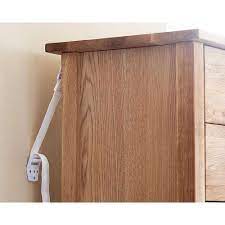 Baby Dan Correia Fixação de Moveis