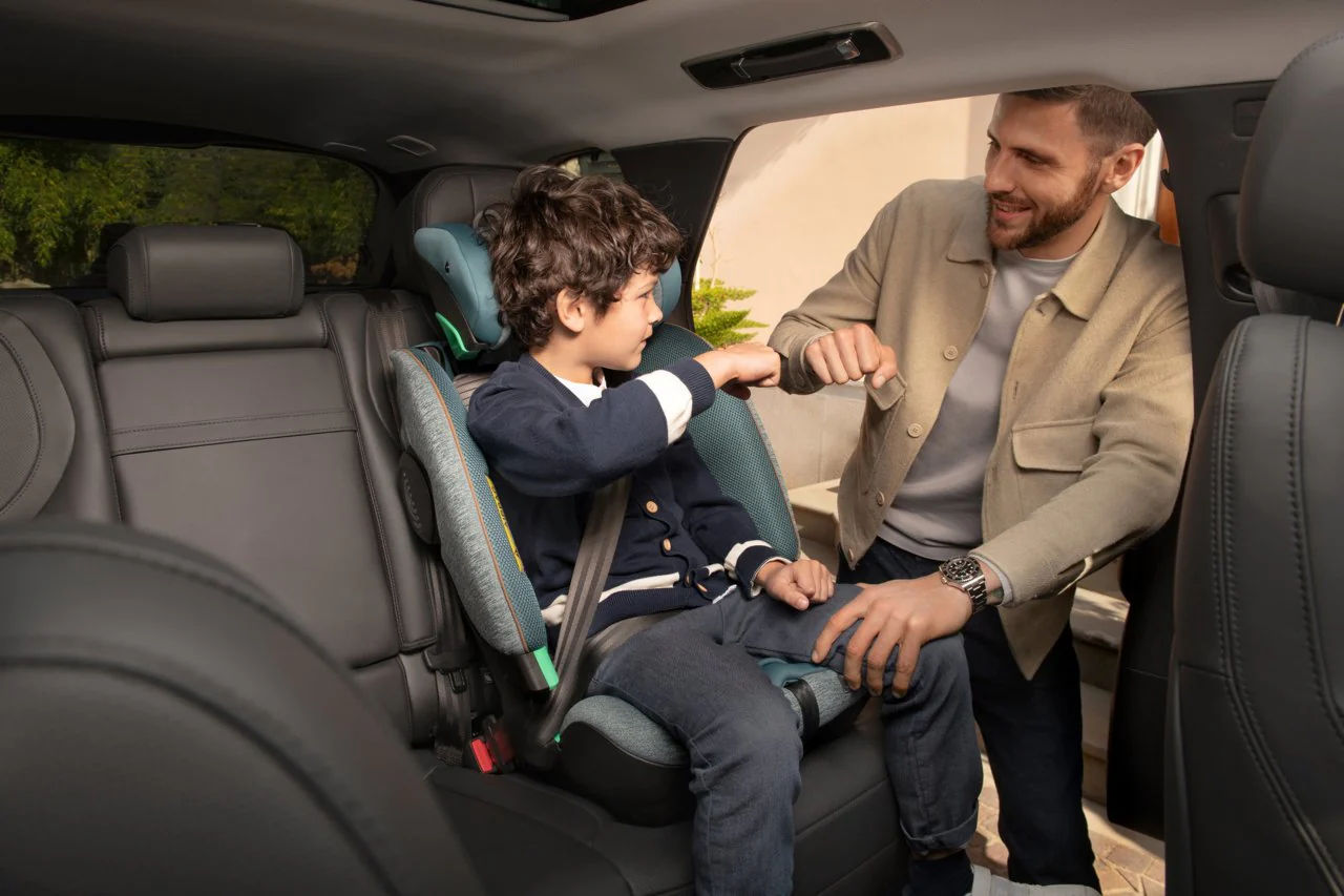 Chicco Bi-Seat i-Size Air Black Melange com Base